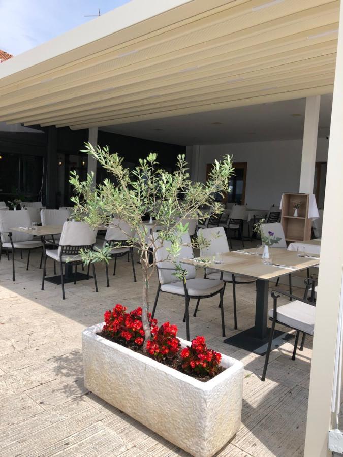 Sangulin Palace V Biograd Na Moru Exterior foto